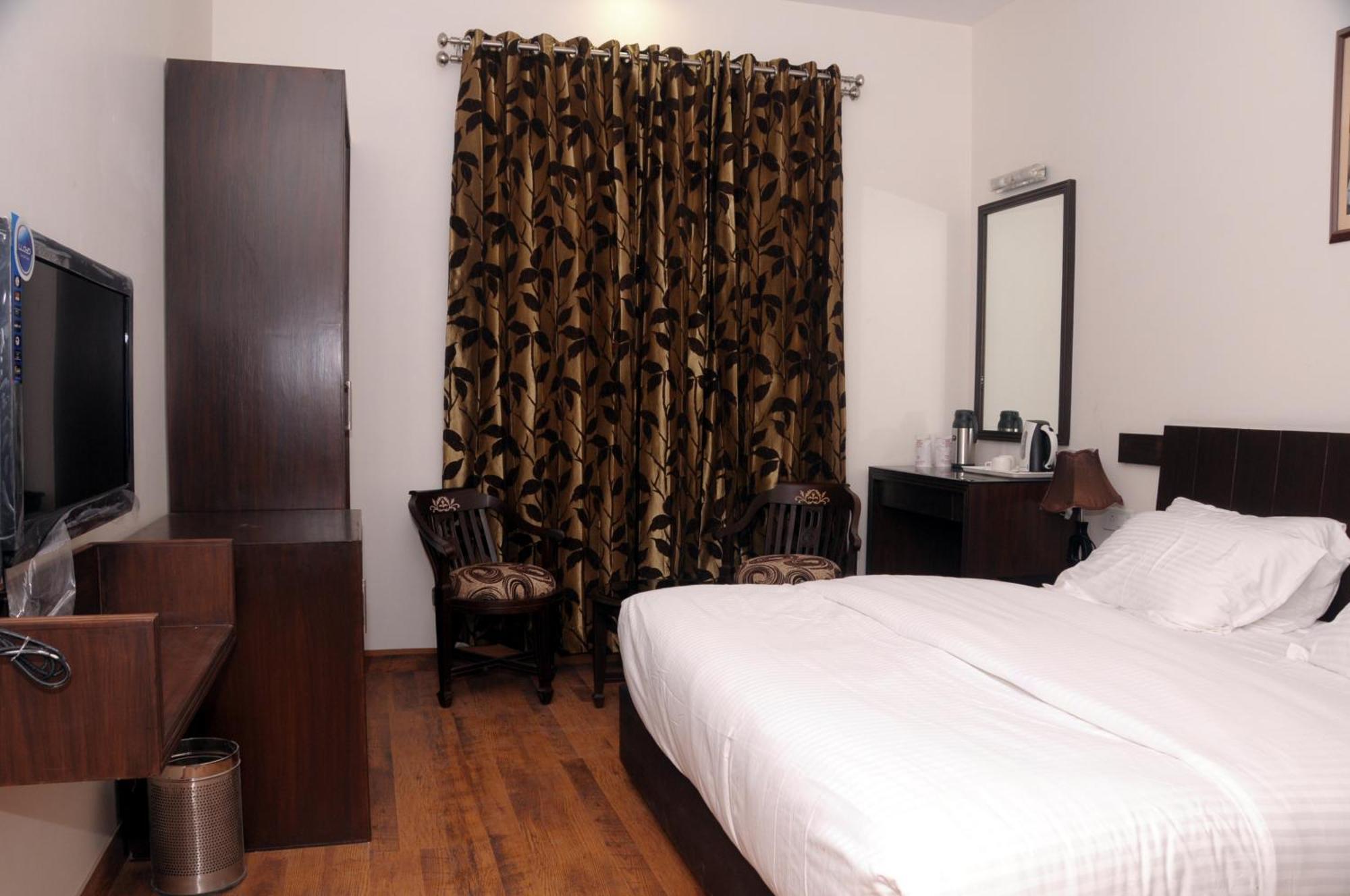 Hotel Prems Paradise Amritsar Exterior foto