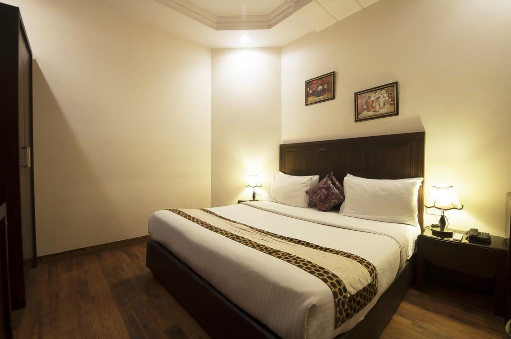 Hotel Prems Paradise Amritsar Zimmer foto
