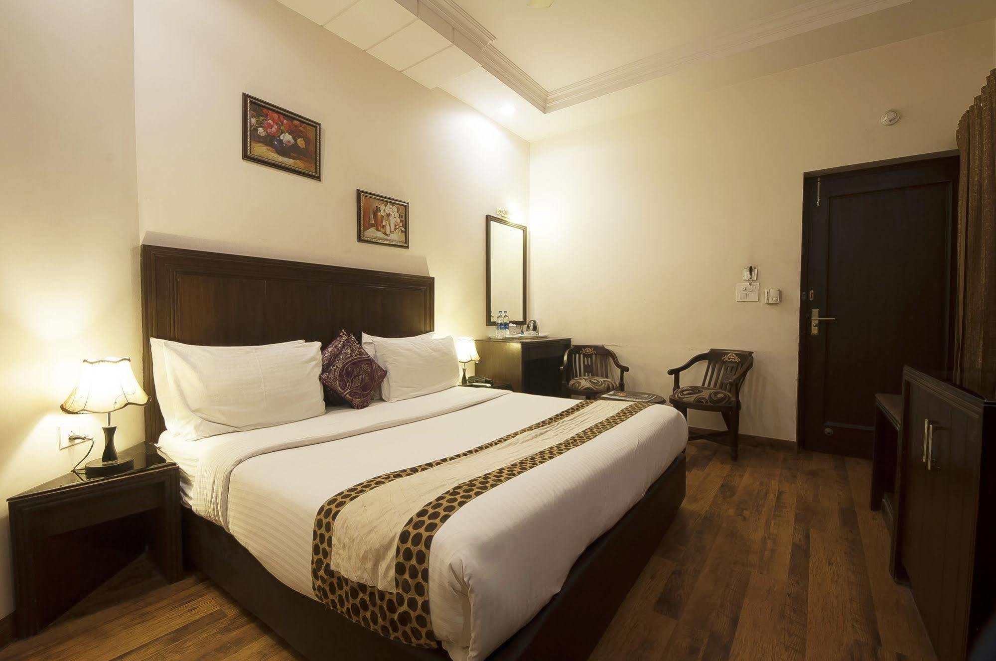 Hotel Prems Paradise Amritsar Exterior foto